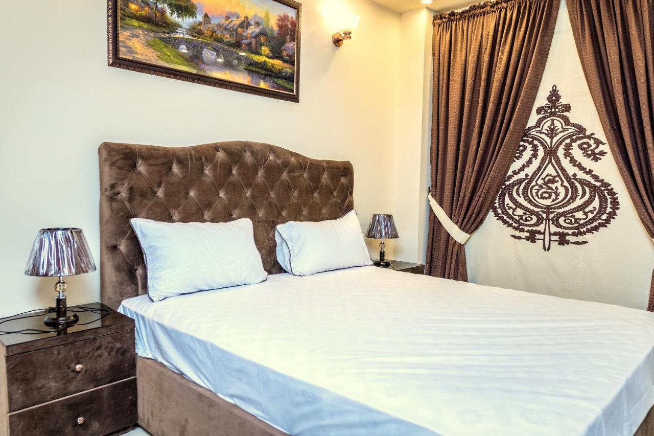Two Bedroom Deluxe Apartment In Bahria Town Rawalpindi Eksteriør bilde
