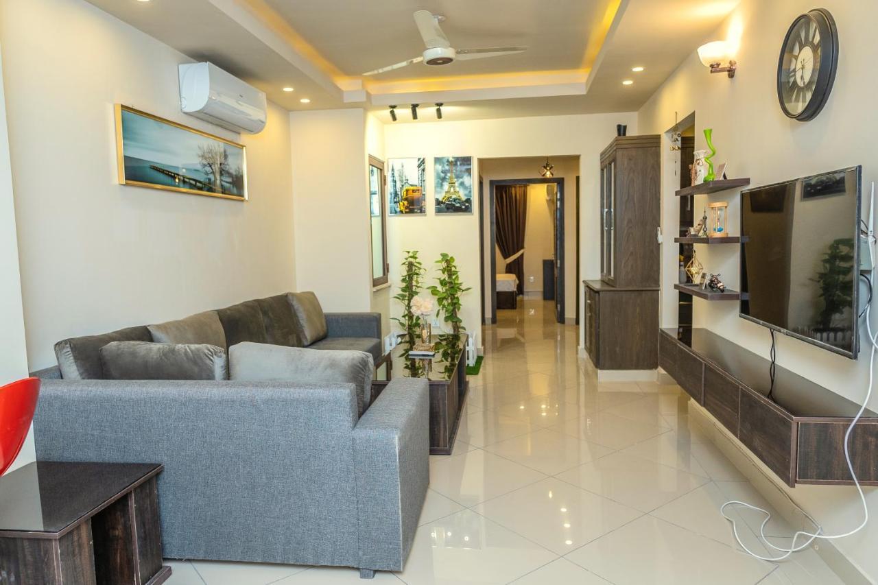 Two Bedroom Deluxe Apartment In Bahria Town Rawalpindi Eksteriør bilde
