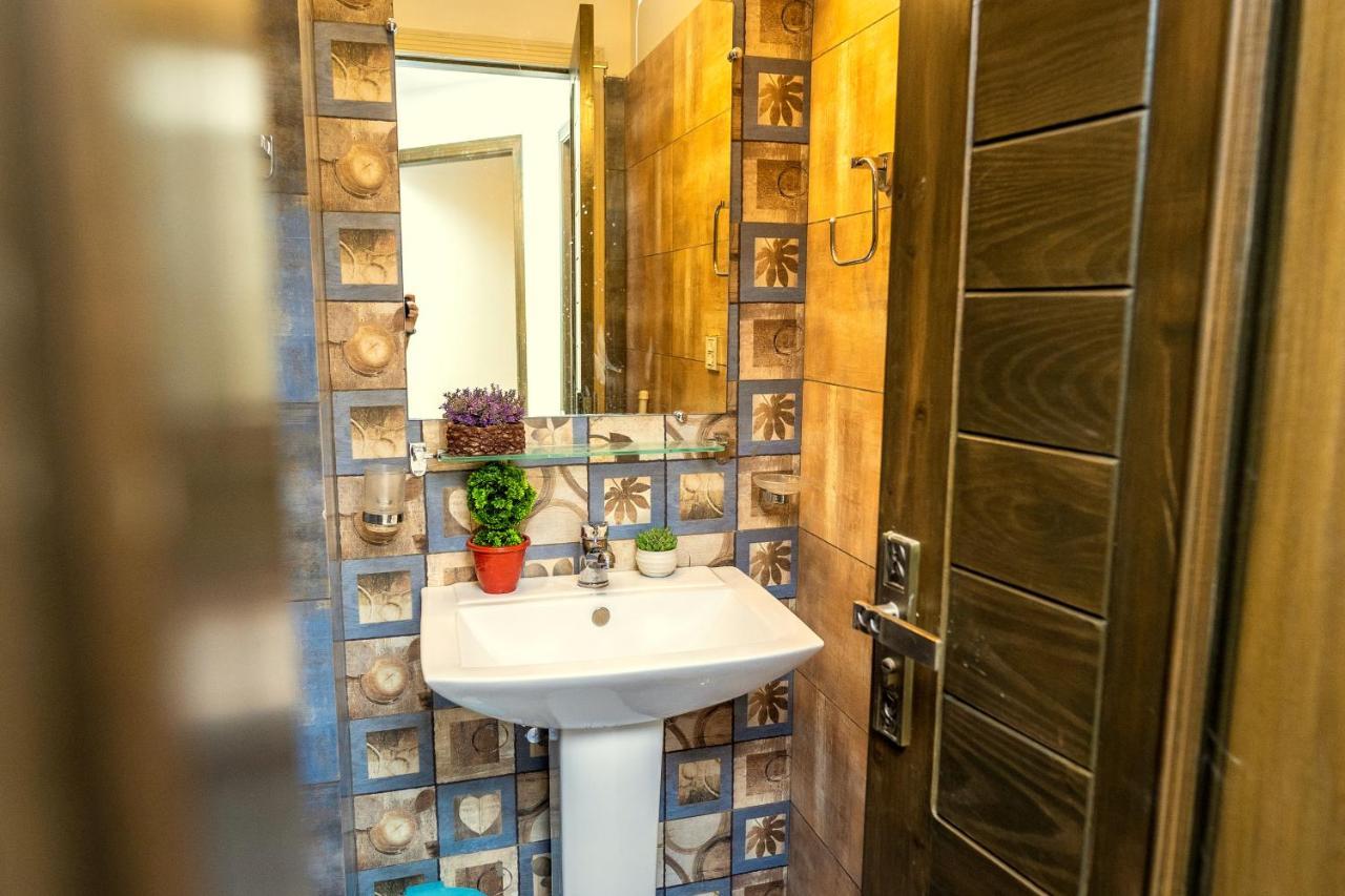 Two Bedroom Deluxe Apartment In Bahria Town Rawalpindi Eksteriør bilde